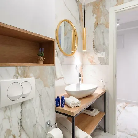 Гостьовий будинок Royal Luxury